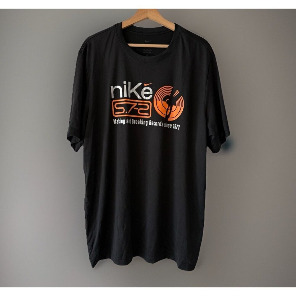 Nike Making And Breaking Records 1972‎ T-shirt Adult Size XXL Music Vinyl Sports